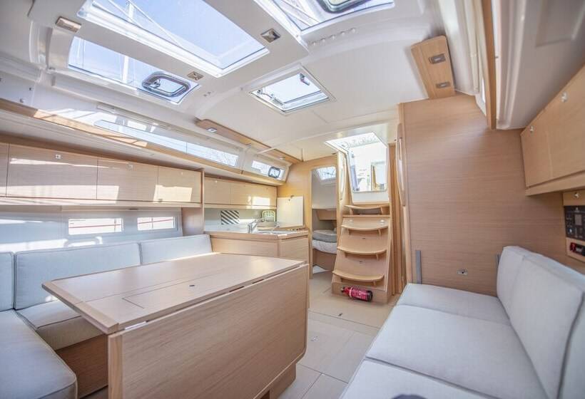 בית מלון כפרי A Yacht In The City