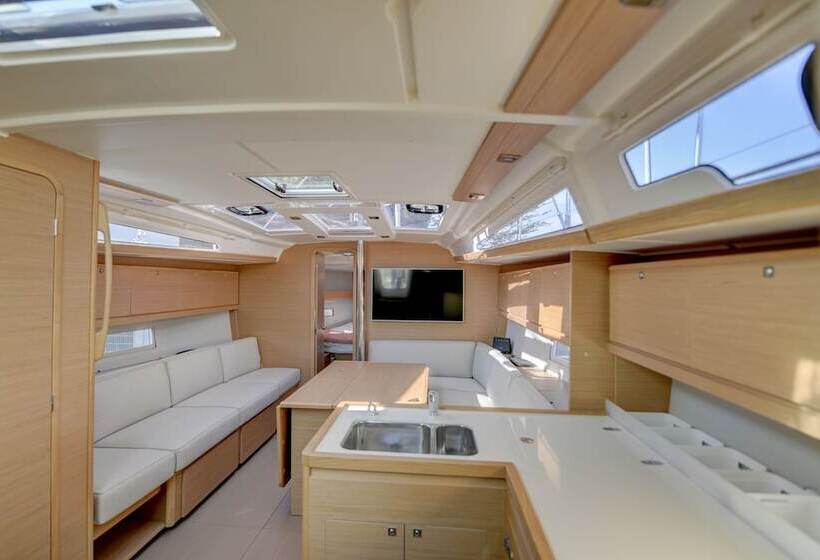 בית מלון כפרי A Yacht In The City