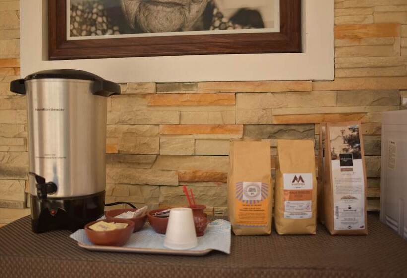 هتل Boutique La Cascada