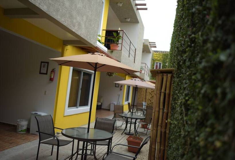 هتل Boutique La Cascada