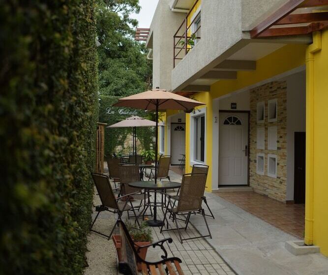 هتل Boutique La Cascada