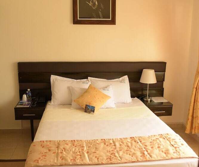 هتل Boutique La Cascada