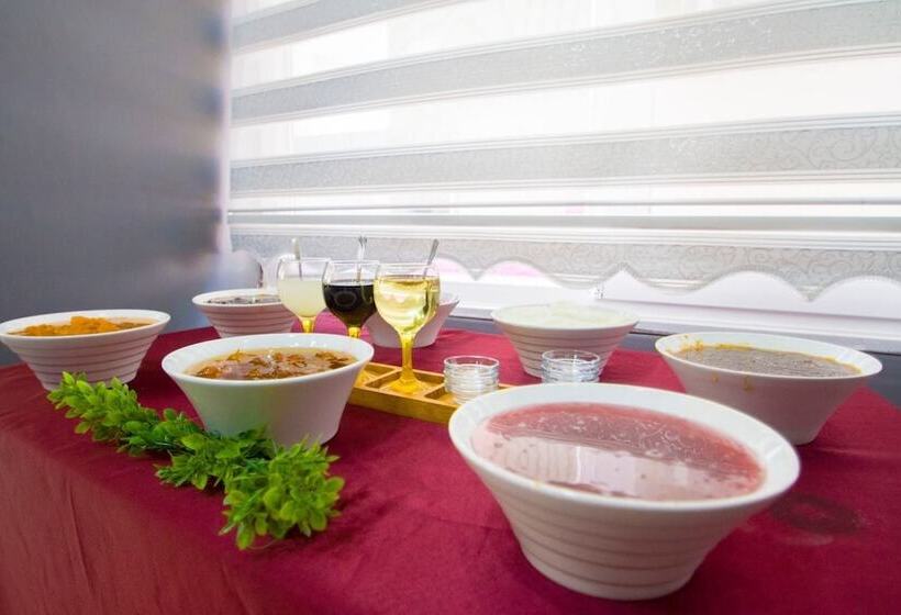 בית מלון כפרי Butik Doga Pansiyon