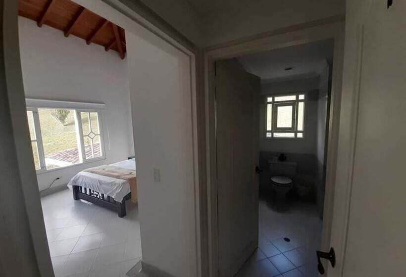 בית מלון כפרי Centro Vacacional Casa Blanca