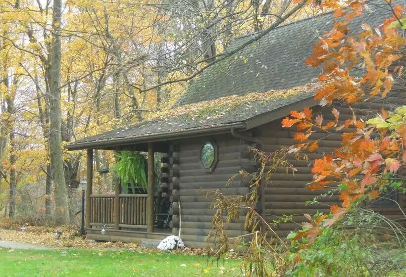 Hotelli Cricket Hill Lodge & Cabins