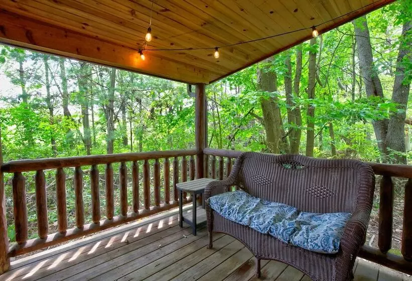 Hotelli Cricket Hill Lodge & Cabins