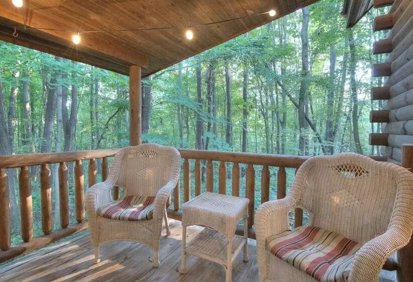 Hotelli Cricket Hill Lodge & Cabins