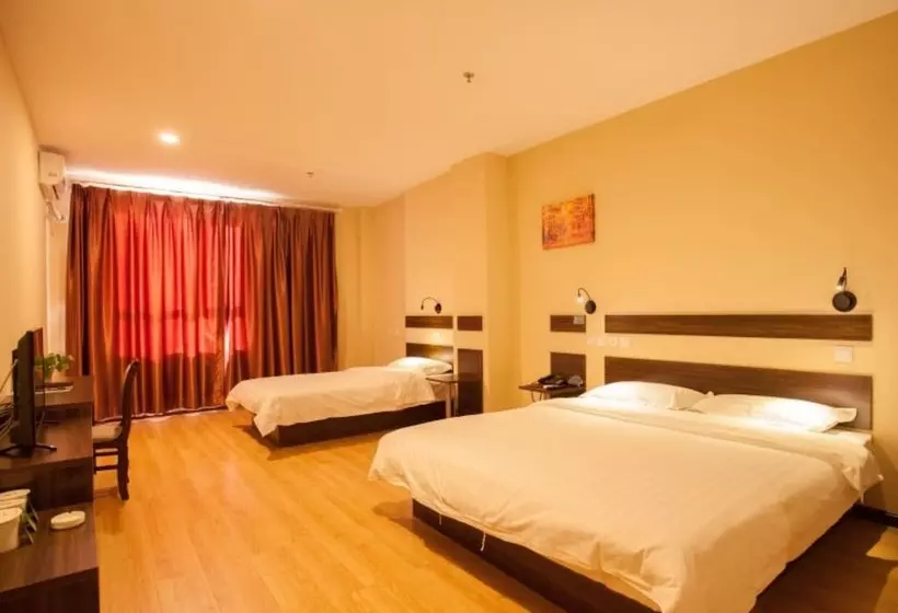 Hotelli Greentree Inn Dalian Ganjingzi District Airport New District Lazishan Express