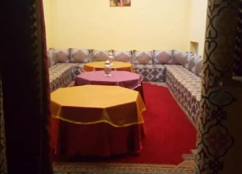 Hotelli Hôtel Maghni