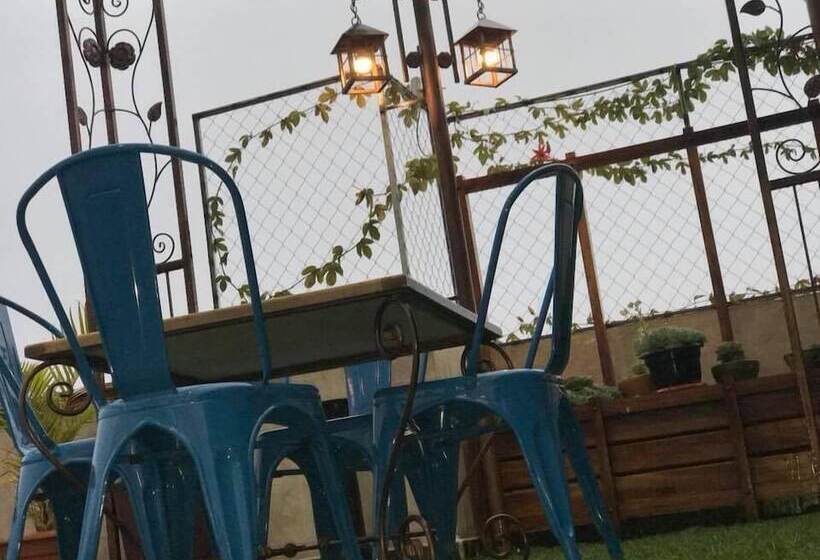 هتل Karolina Boutique