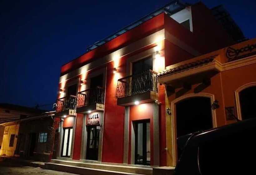 هتل Karolina Boutique