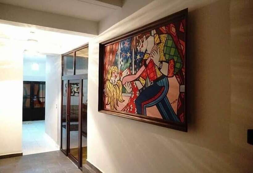 هتل Karolina Boutique