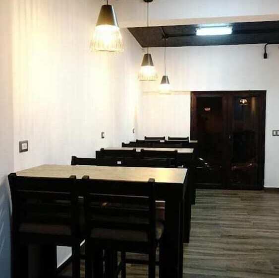 هتل Karolina Boutique