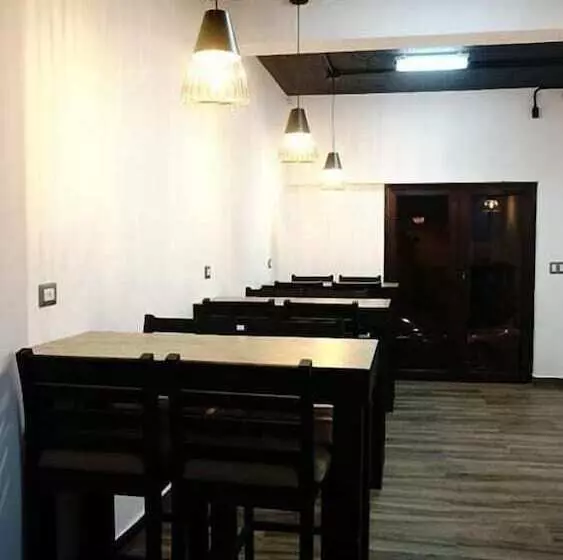 هتل Karolina Boutique