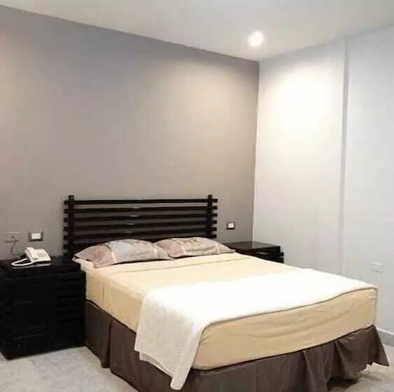 هتل Karolina Boutique
