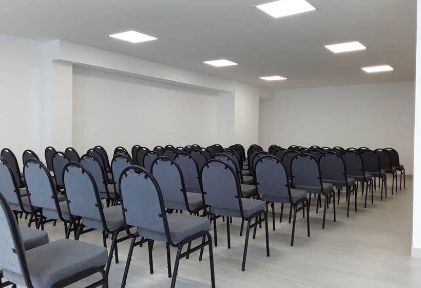 فندق Los Cristales