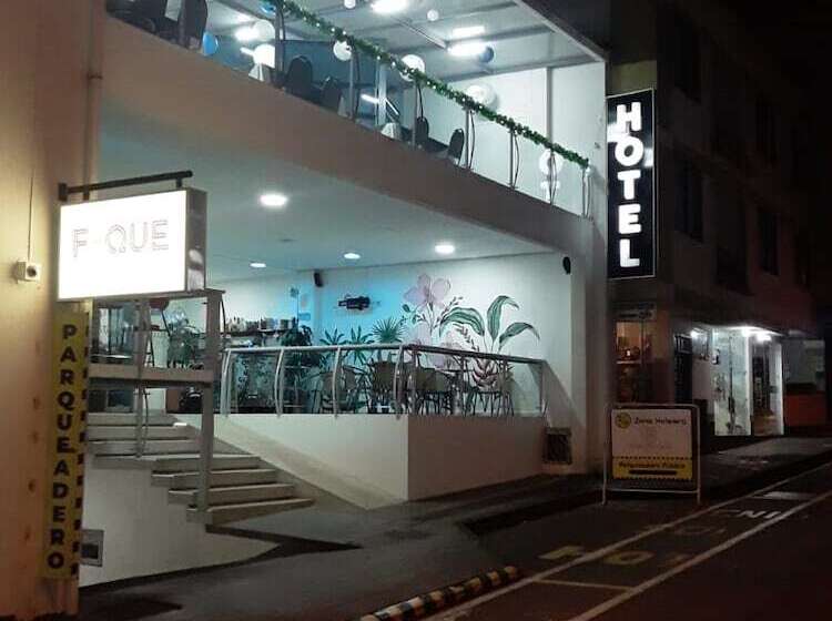 فندق Los Cristales