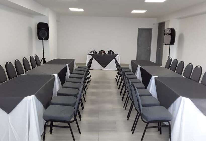 فندق Los Cristales