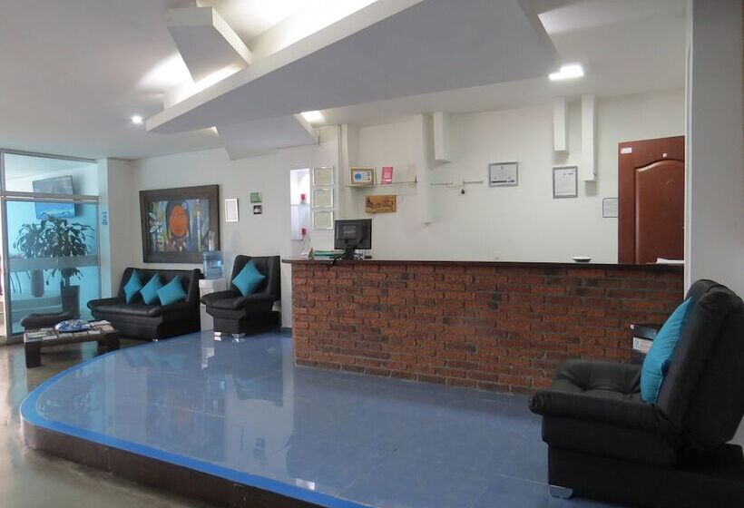 فندق Los Cristales