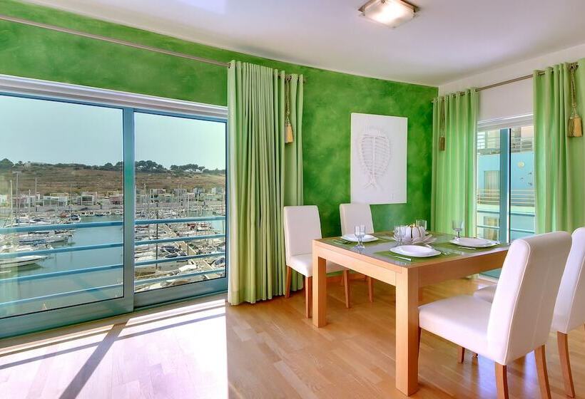 هتل Marina Sand Residence Apartment