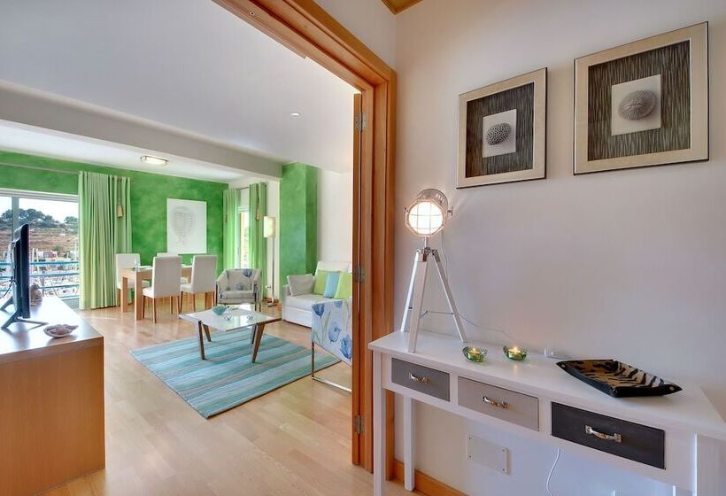 هتل Marina Sand Residence Apartment