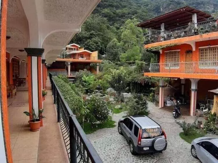 هتل Posada De Don Jose