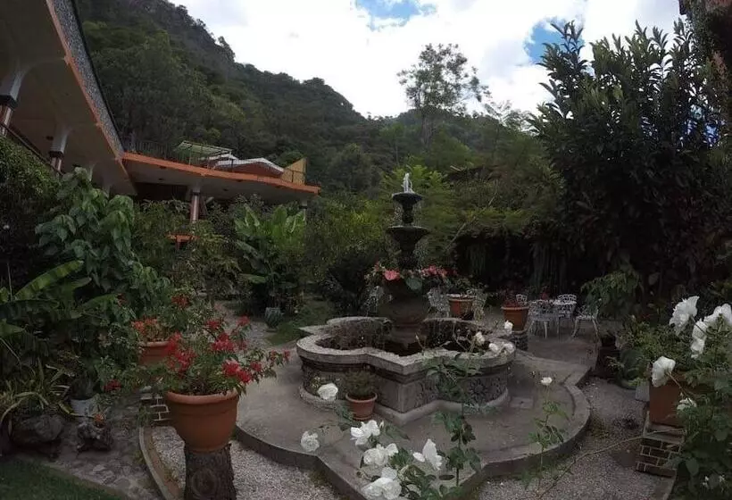 هتل Posada De Don Jose