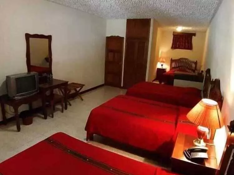 هتل Posada De Don Jose