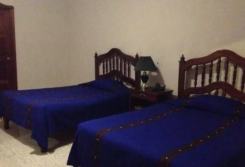 هتل Posada De Don Jose