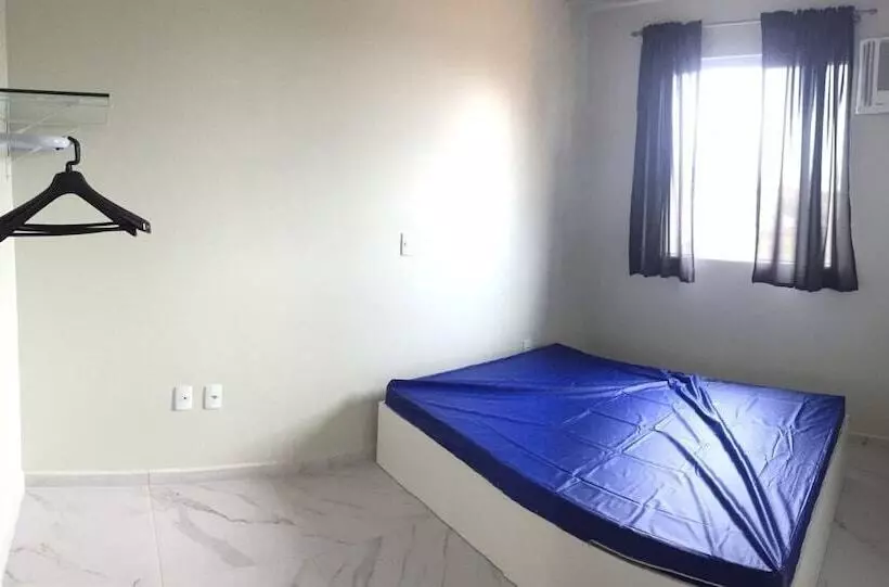 ホテル Residencial Agatha   10 Pessoas