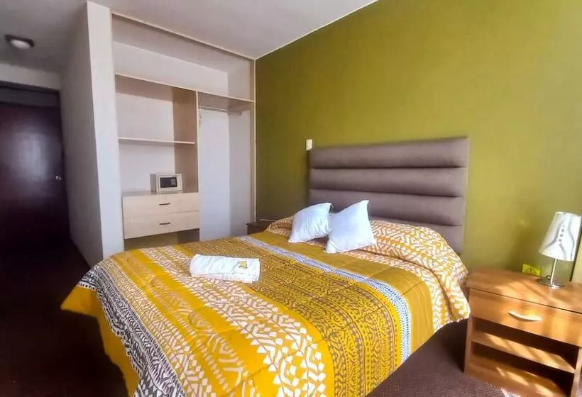 Hotelli San Felipe Suites