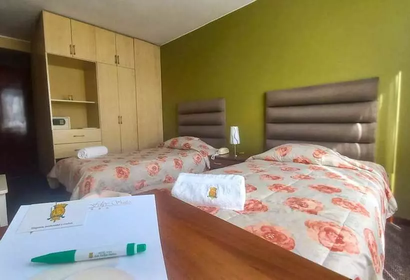 Hotelli San Felipe Suites