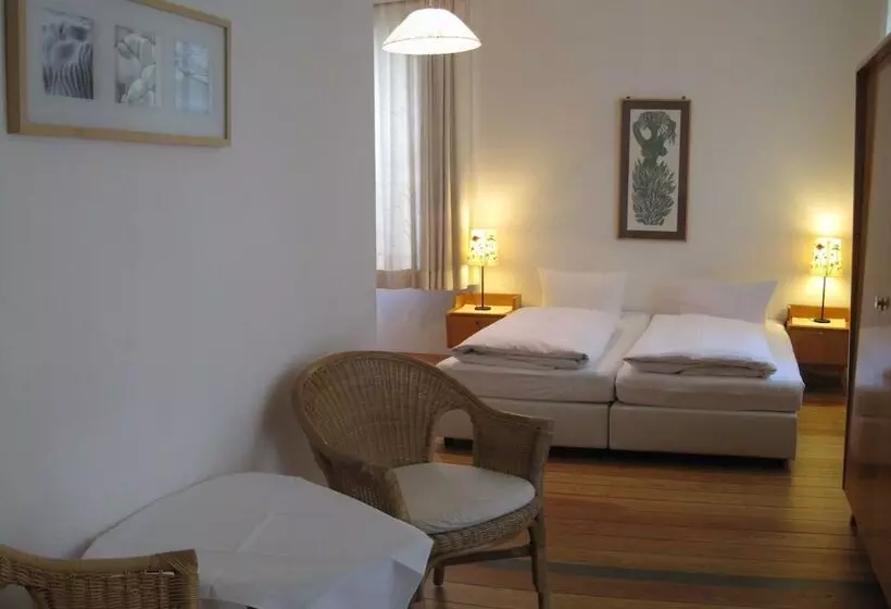 Hotelli Villa Kehrwieder