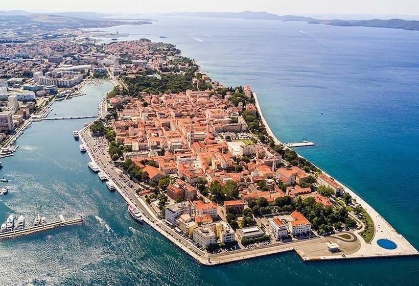 Fm Mobile Oaza Mira, Drage