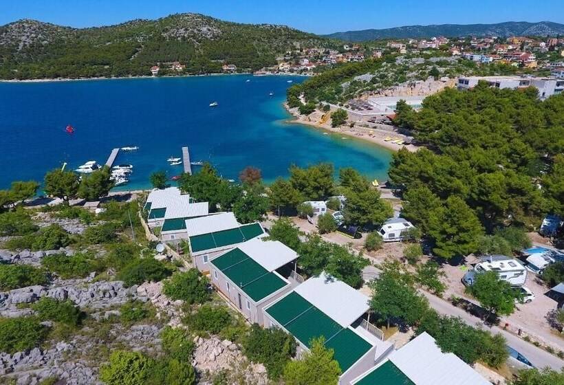 Fm Mobile Oaza Mira, Drage