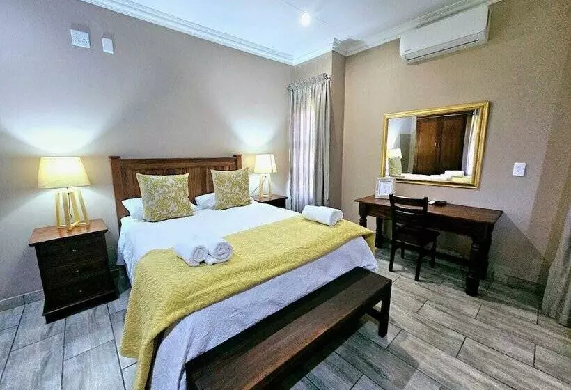 Majatalo 2 Owls Guesthouse