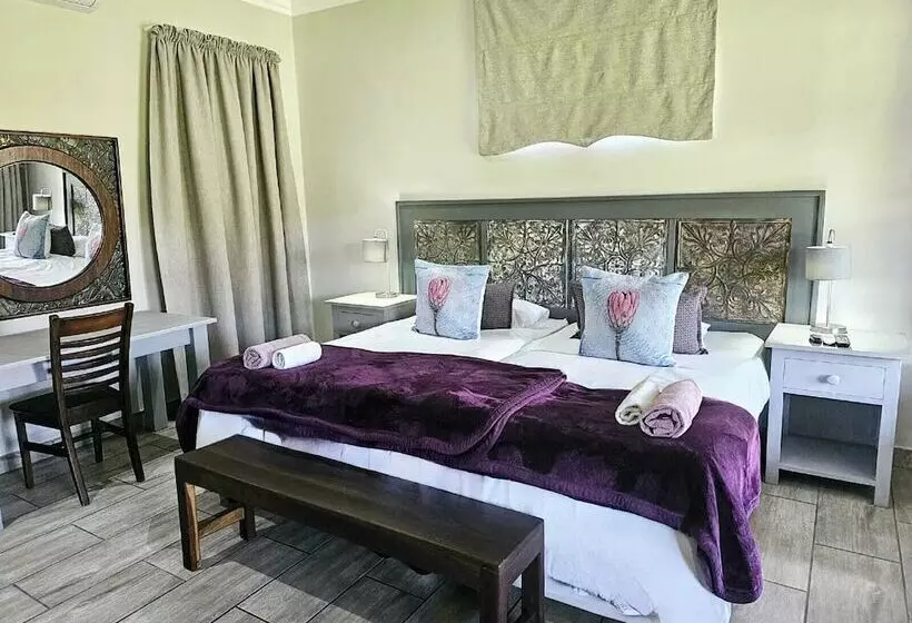 Majatalo 2 Owls Guesthouse