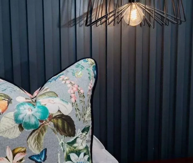 Majatalo 2 Owls Guesthouse