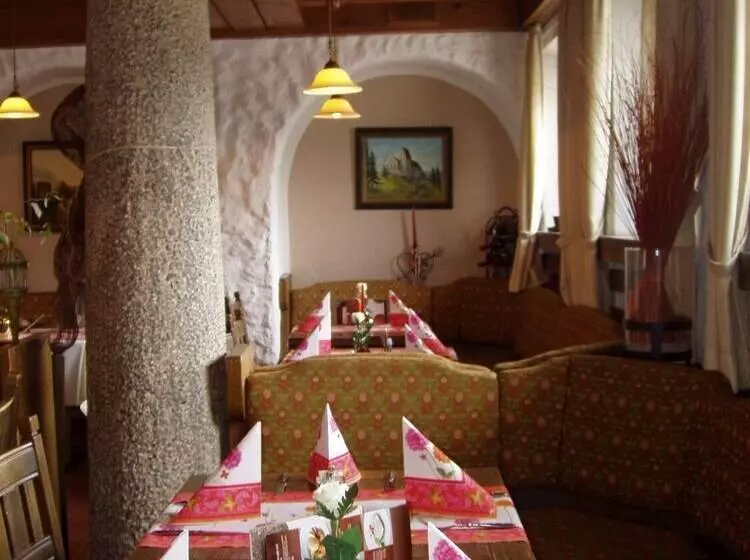 Majatalo Gästehaus An Der Peitnach