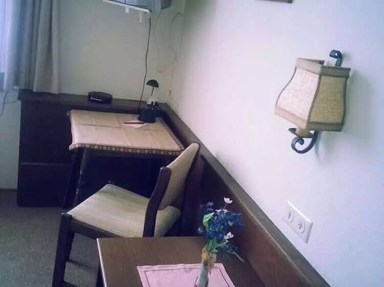 Majatalo Gästehaus An Der Peitnach