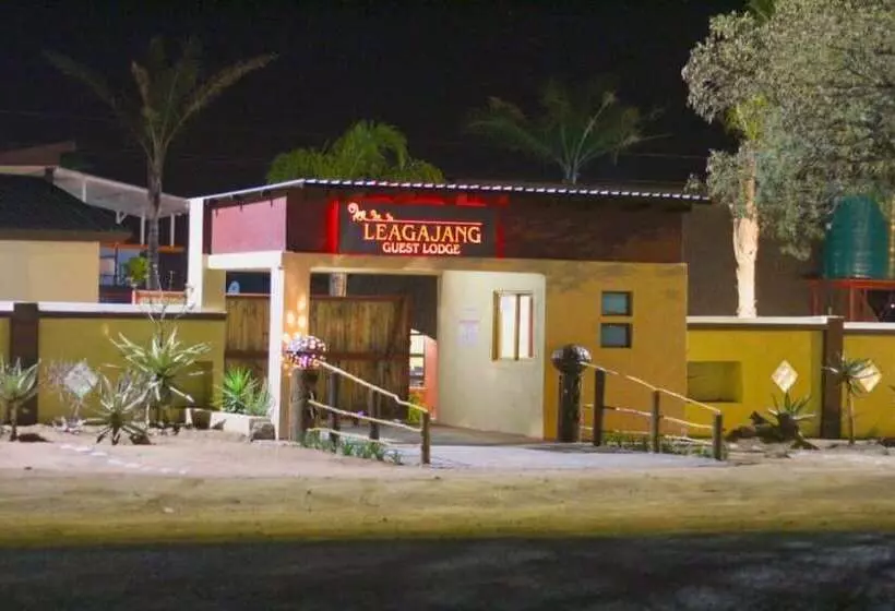 ペンション Leagajang Guest Lodge