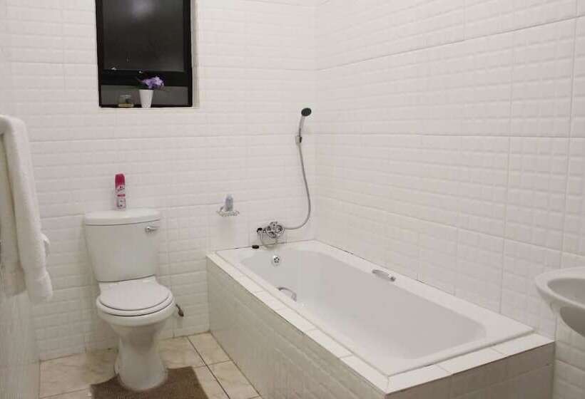 Pension (Hôtel basse catégorie) Leagajang Guest Lodge