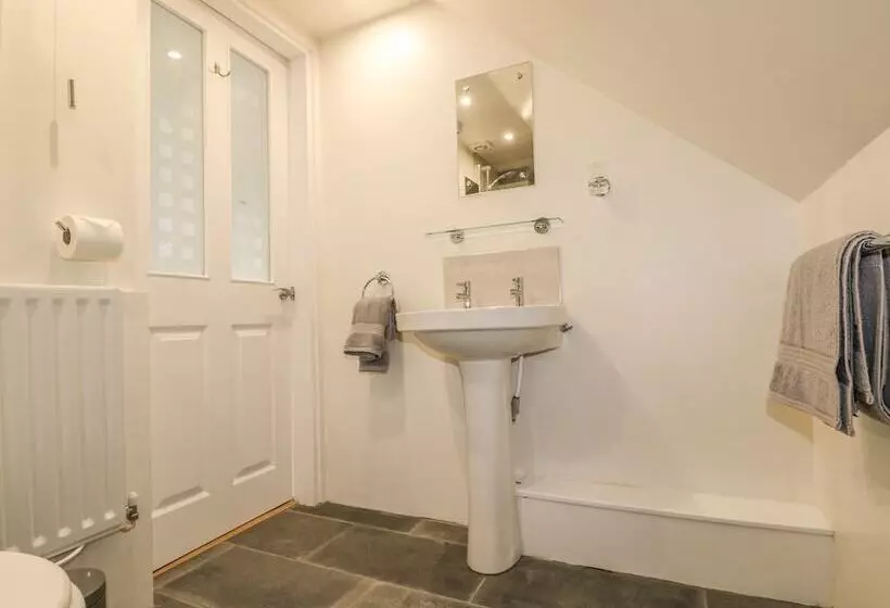 Abbey Cottage