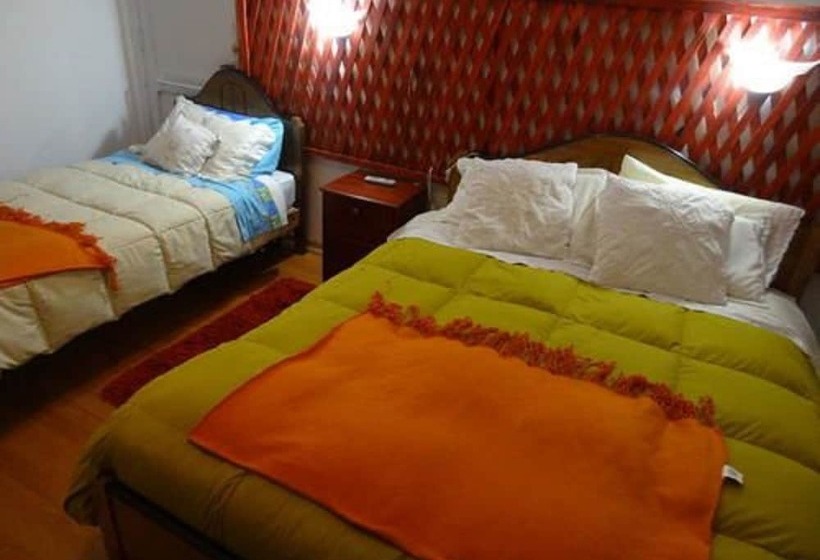 مبيت وإفطار Hostal Vida 2000