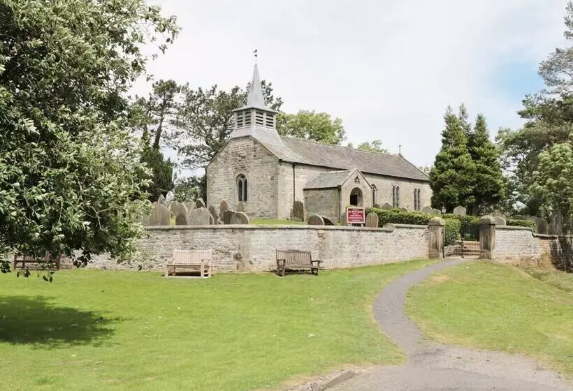 Henhouse Cottage