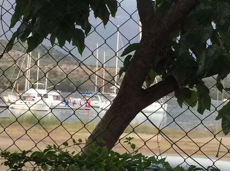 Hotelli Baharin Bahce Pansiyon