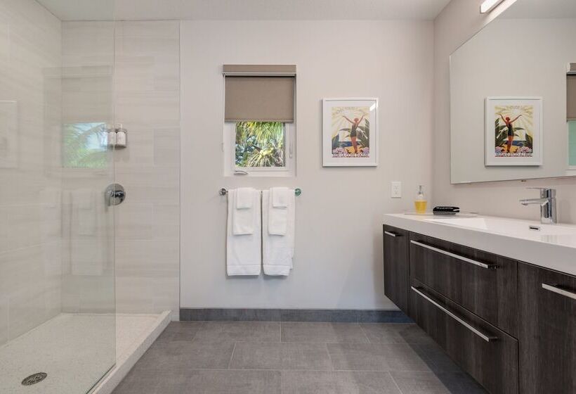 酒店 Escape Resort & Marina