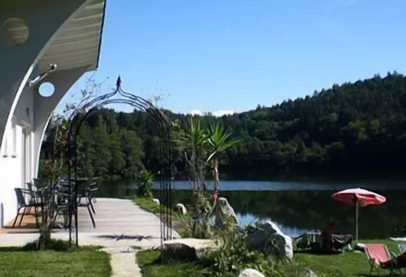 Hotelli Gasthof Pension Bürger