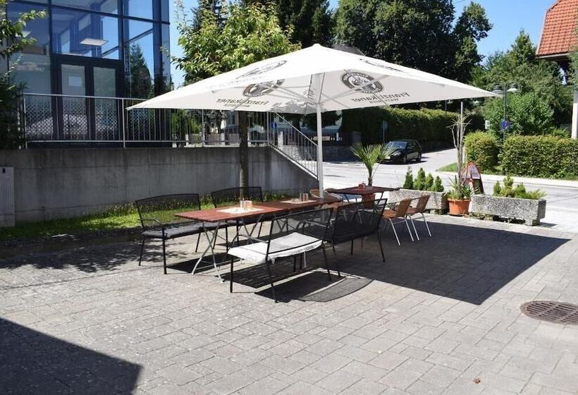 Отель Gasthof Pension Bürger