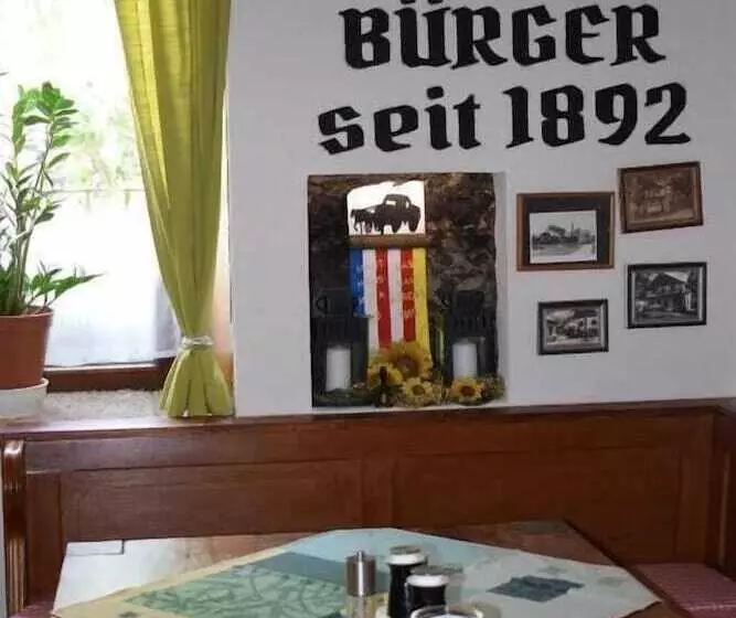 Hotelli Gasthof Pension Bürger